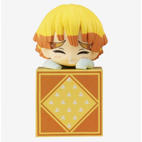 Figura de Zenitsu Agatsuma de 10 cm sobre caja decorativa