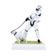 Estatua de Stormtrooper paseando a un perro, 16 cm, poliresina