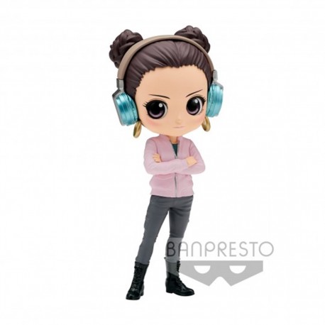 Figura Q Posket de Musa com fones de ouvido