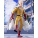 Figura de Saitama en postura relajada llevando bolsas de comestibles