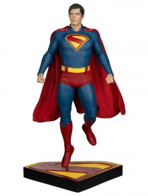 Statue en résine de Superman 35 cm par McFarlane Toys