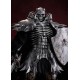 Estatua Skull Knight de Berserk con armadura y espada
