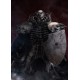 Estatua Skull Knight de Berserk con armadura y espada