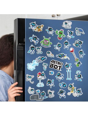 Aimants Astro Bot sur réfrigérateur