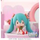 Figurine chibi de 8 cm de Hatsune Miku avec robe rouge et verte