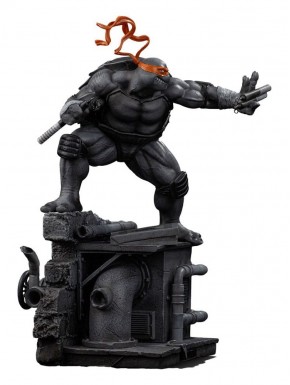 Estatua de Michelangelo en blanco y negro 26 cm