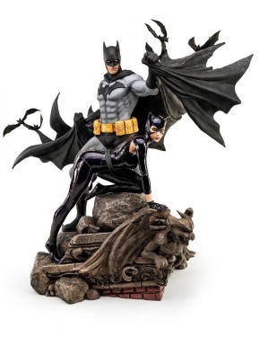 Statue de Batman et Catwoman de 67 cm