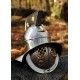 Casco de gladiador tracio de acero con adornos de latón
