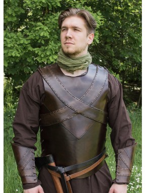 Armadura de cuero con cruzado en el pecho