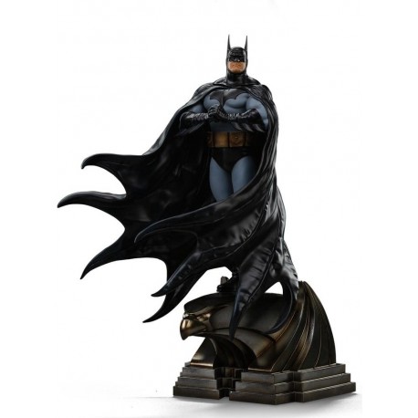 Estátua de Batman Art Scale 1/10 da DC Comics