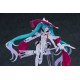 Figure articulée de Racing Miku 2024 avec plusieurs accessoires