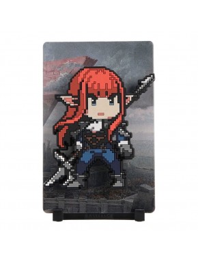 Figura coleccionable pixel art Hulkenberg 11 cm en placa metálica