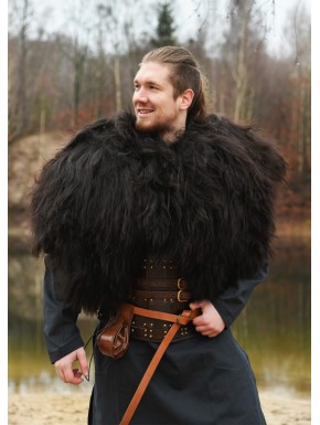 Cape de fourrure noire style viking