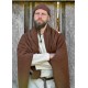 Cape viking en laine marron portée par un homme