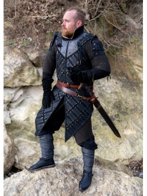 Armure LARP en cuir noir avec design celtique