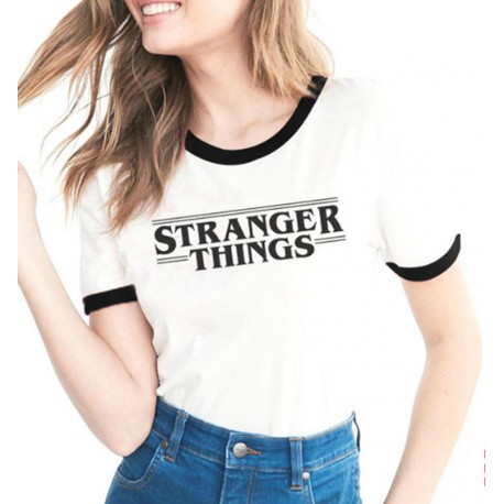 Camiseta chica Stranger Things diseño clásico