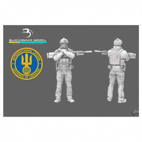 Figura 1/9 de soldado ucraniano con equipo detallado