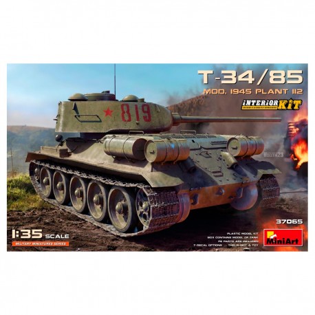 Maquete T-34/85 Mod. 1945 1/35 com detalhes internos
