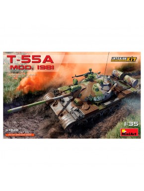 Modelo em escala 1/35 do tanque T-55a Mod.1981 com detalhes interiores