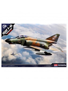 Maquette USAF F-4E Guerre du Vietnam 1/32 par Academy