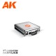 Mallette de peinture AK-Interactive avec 100 couleurs acryliques