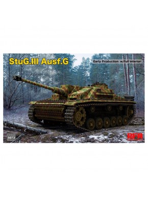 Modèle à l'échelle du StuG III Ausf. G avec intérieur complet
