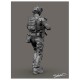 Figura de soldado ucraniano con equipo táctico