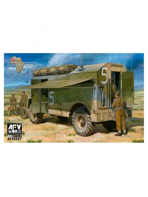 Modelo a escala de vehículo de mando AEC Dorchester
