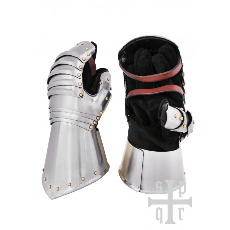 Gantelets d'acier médiévaux style Maximilien