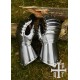 Gantelets d'acier médiévaux style Maximilien