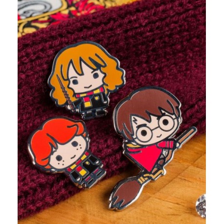 Pin Harry Potter Hermione con una Scopa Kawaii