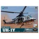 Kit maquette Bell UH-1Y Venom 1/48 de Kitty Hawk avec pièces et décalcomanies