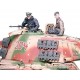 Maquette King Tiger Ardennes 1/35 de Tamiya avec moto