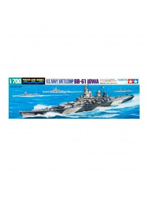 Maquette du cuirassé USS Iowa à l'échelle 1/700 de Tamiya