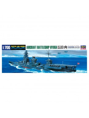 Maquete do couraçado Hyuga 1/700 por Hasegawa