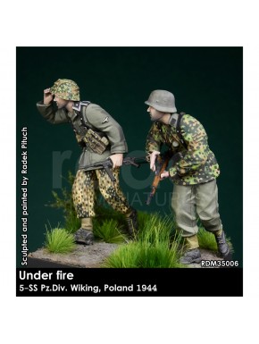 Set de figuras de soldados bajo fuego en escala 1/35