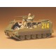 Modelo em escala do U.S. M113 A.P.C. da Tamiya