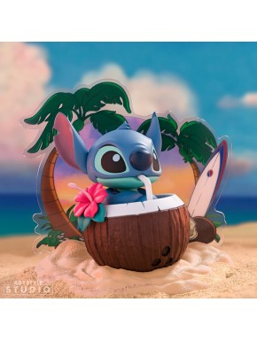 Figurine de collection Disney Stitch dans un coco