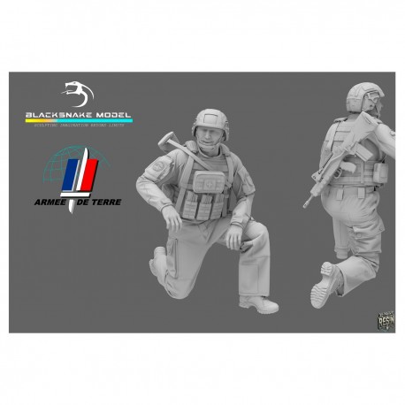 Figura de soldado francês artilheiro em escala 1/35