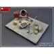Set de hormigonera 1/35 MiniArt con herramientas y bidones