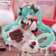 Statue de Hatsune Miku avec design chocolaté