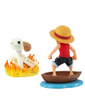 Figurine de Luffy avec Going Merry en flammes