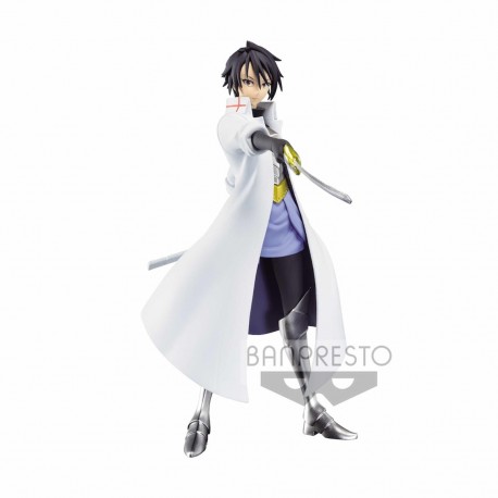 Figurine Banpresto de Hinata Sakaguchi 17 cm avec épée et manteau blanc