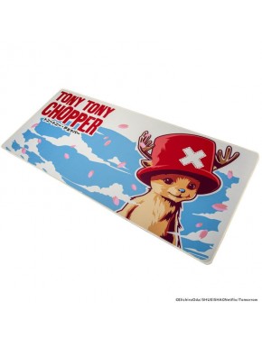 Alfombrilla XL One Piece Tony Tony Chopper en escritorio