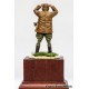 Figura de resina piloto britânico 1/32 verificando óculos