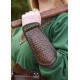 Brassard en cuir marron avec relief et lacets