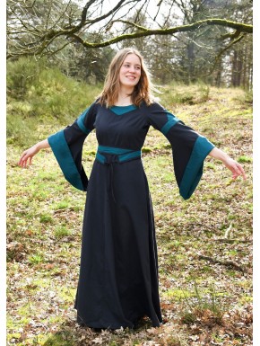 Robe médiévale bleu foncé avec manches trompette et ceinture