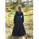 Robe médiévale bleu foncé avec manches trompette et ceinture