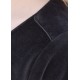 Robe médiévale en velours noir avec boutons décoratifs