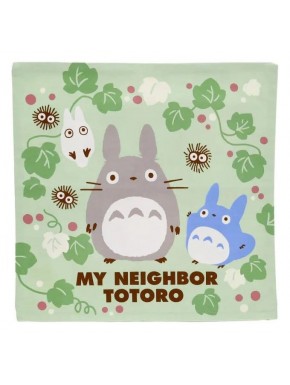 Housse de coussin verte avec Totoro et amis